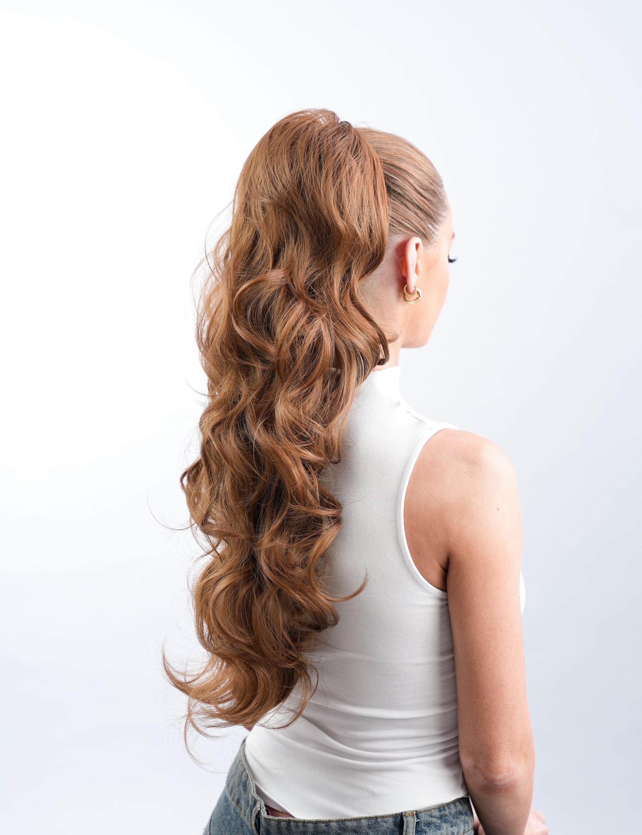 24inch_Curly_Ponytail_3.jpg