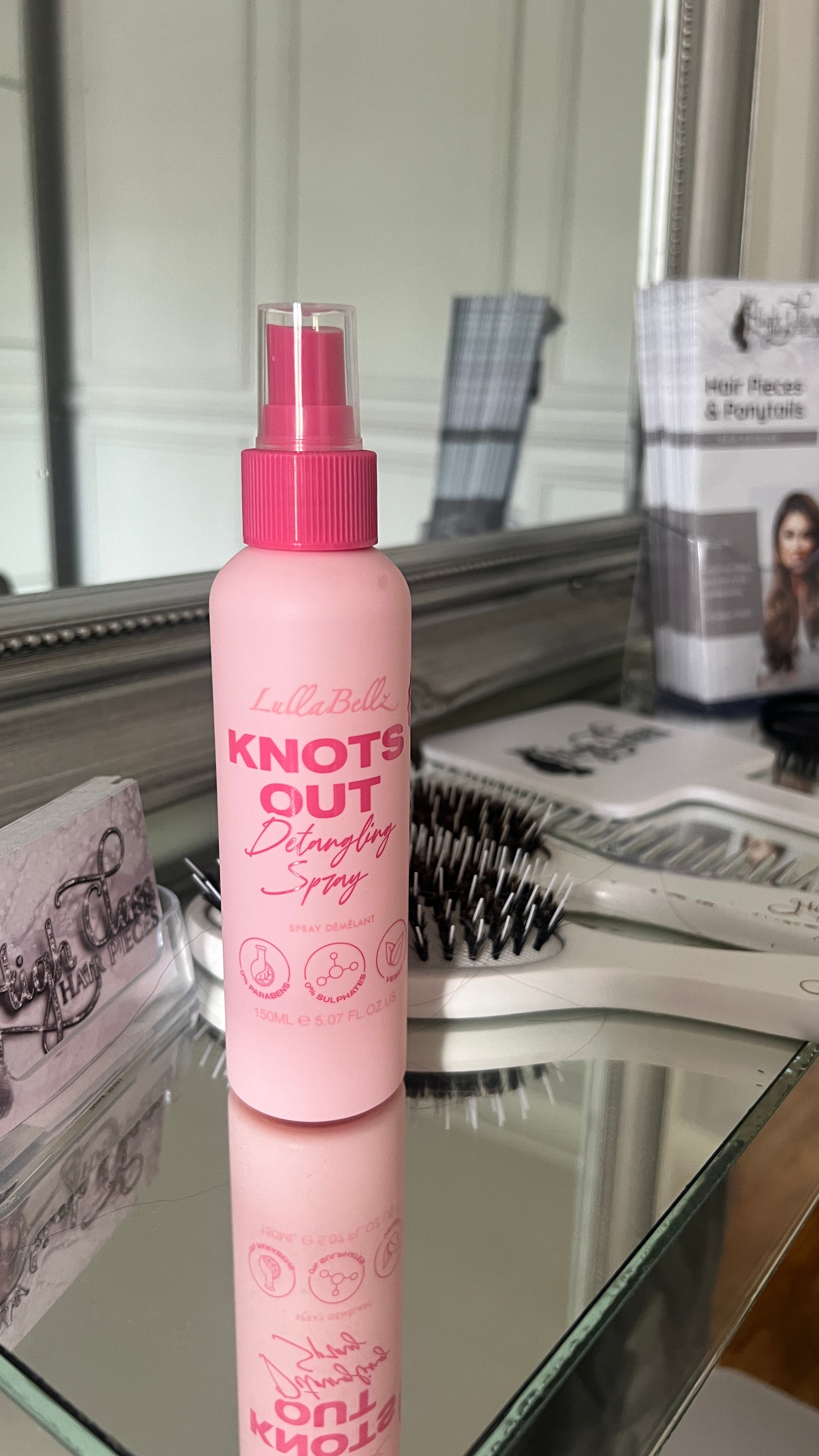 Knots out detangle spray